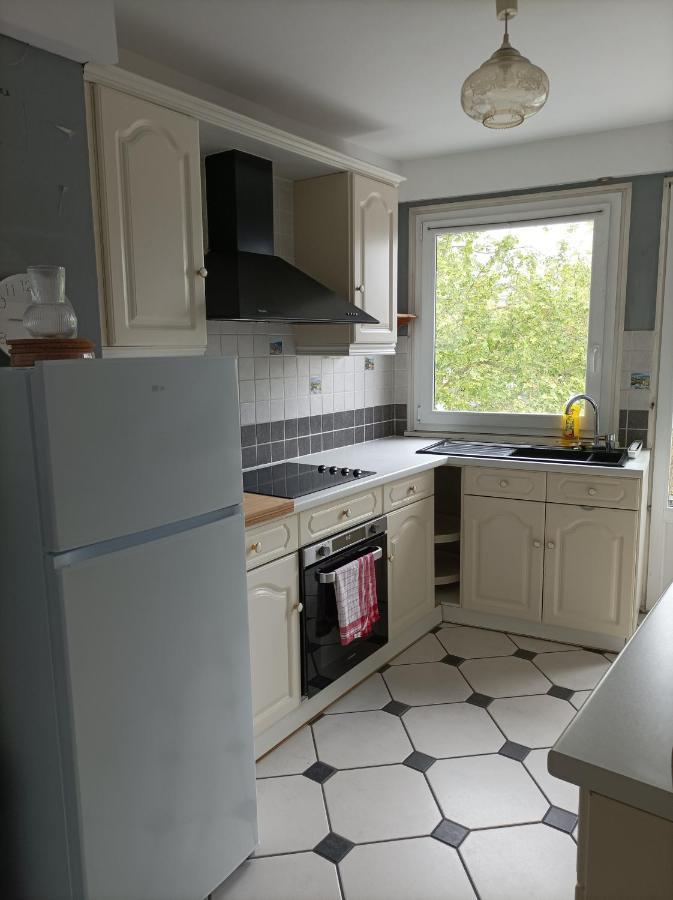 Joli Appartement Type 5 En Centre Ville Châteauroux Exterior foto
